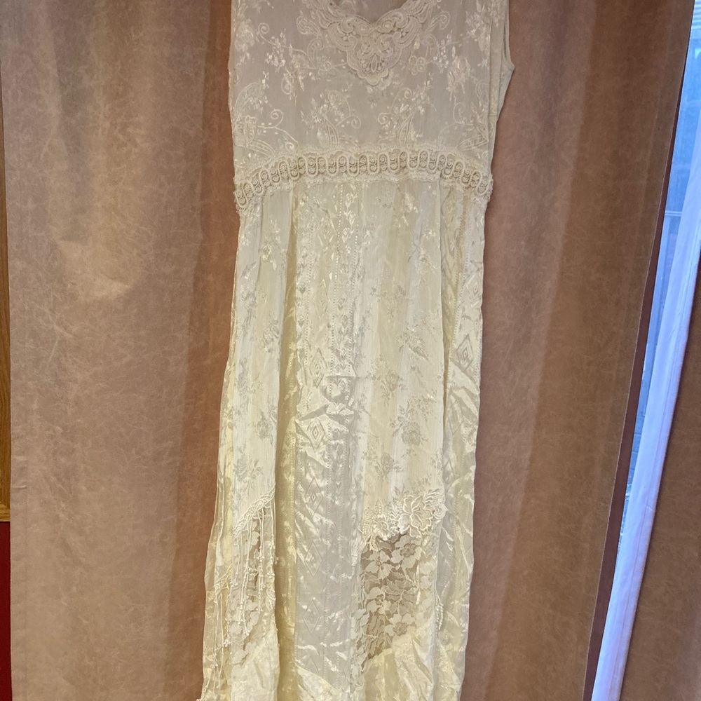 Vintage wedding dress size small with hand bag